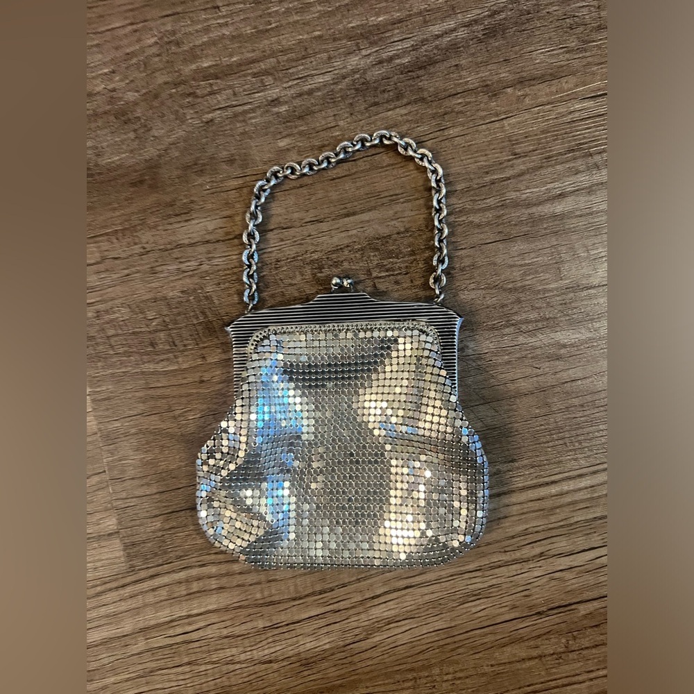 Whiting and Davis Chain Mesh Purse Vintage Silver Small 40’s Castle Core
